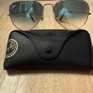Ray-Ban Aviator Sunglasses with Black Leather Case